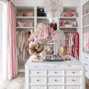 Attractive And Quirky Styling Tips For Closet
