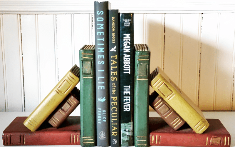 Use Old Books to Create Unique Bookends