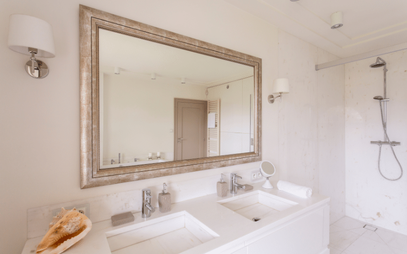 Large Mirrors for Reflective Elegance