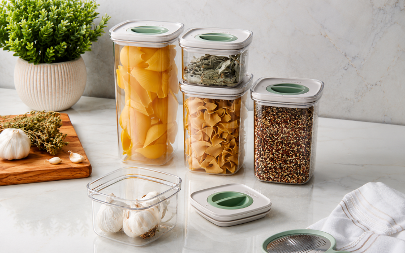 Pantry Storage Sets for a Streamlined Kitchen
